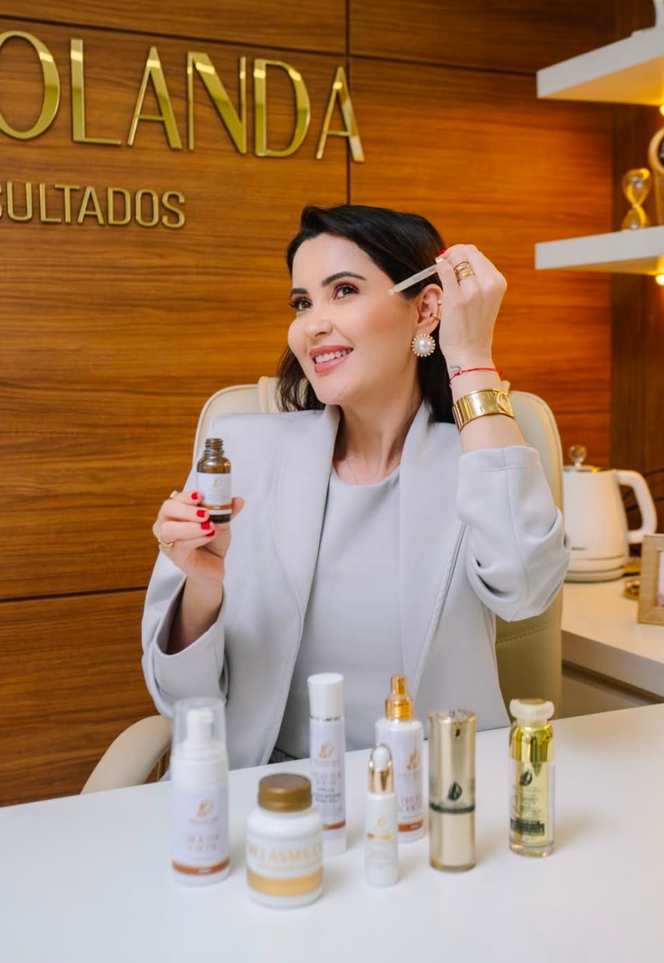Rebecca Holanda em atendimento